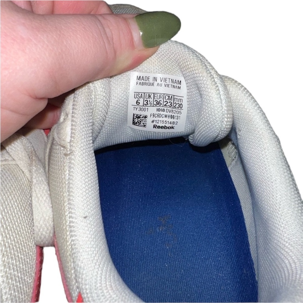 Reebok yellow and coral tennis shoes - Picture 4 of 4